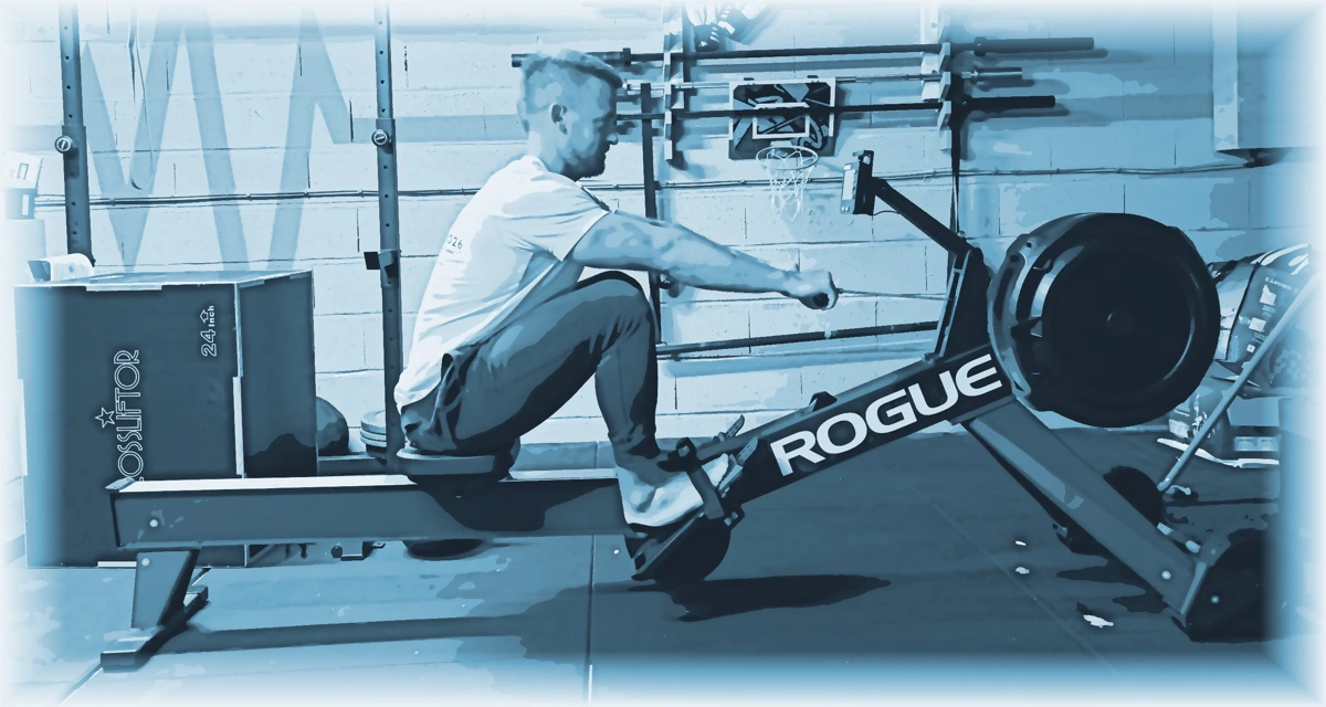 Position d’attaque au rameur : jambes fléchies et bras tendus